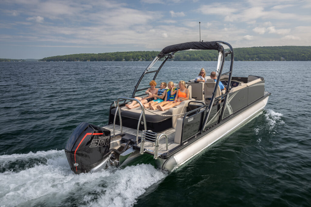 Tahoe LTZ pontoon