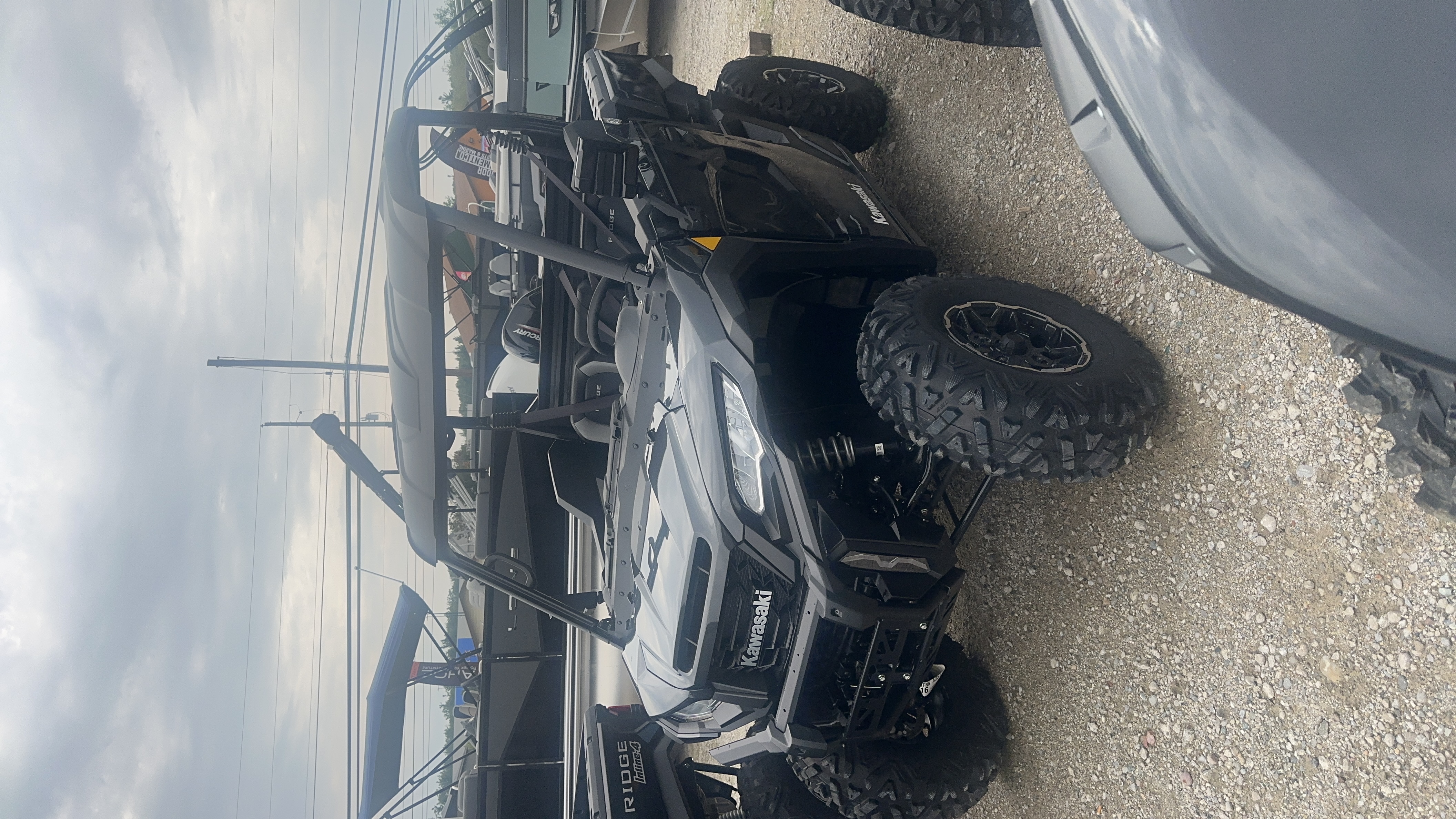2026 Kawasaki Ridge Metallic Carbon Gray/Super Black w/ Side View Mirrors UTV