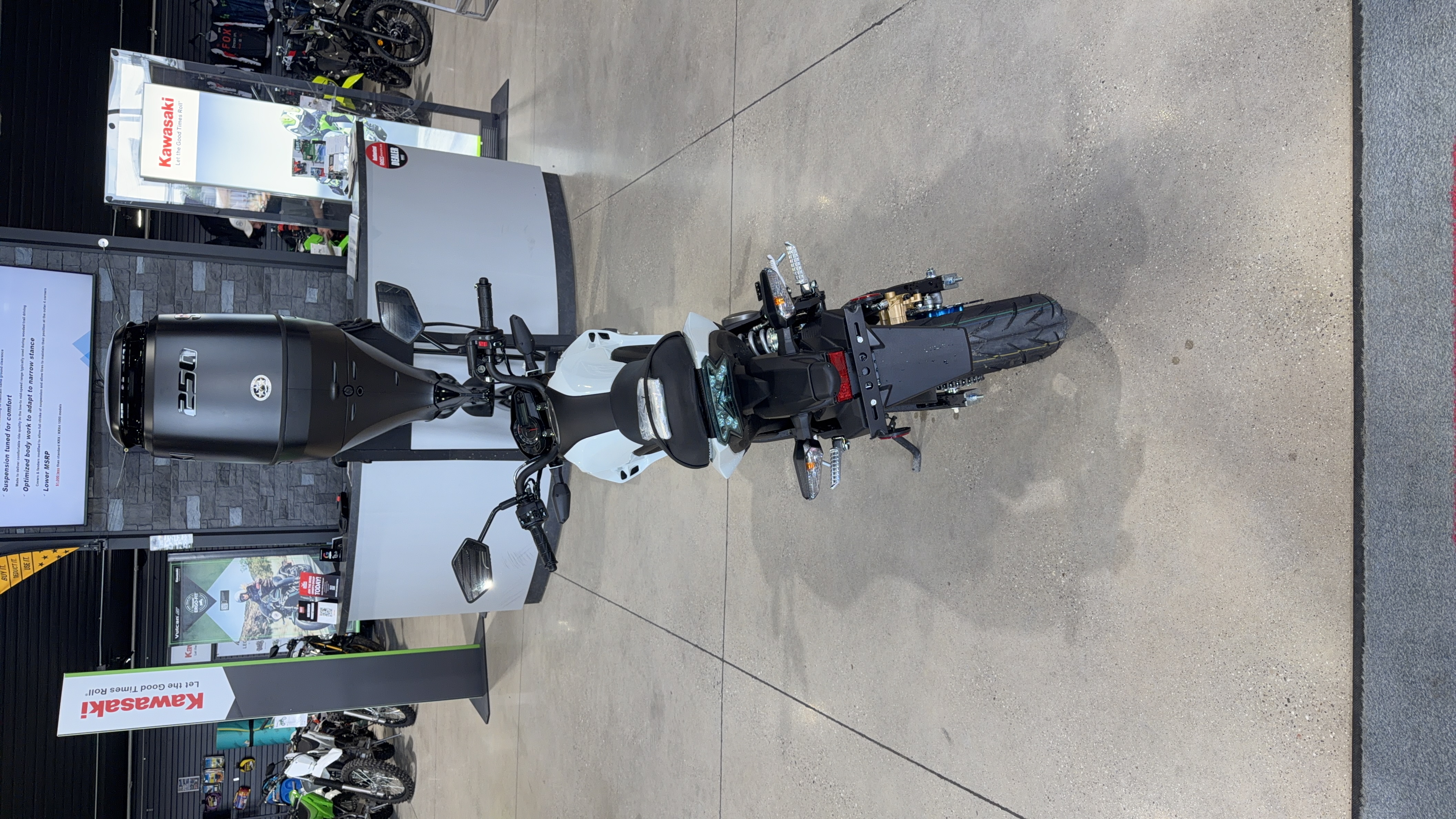 2026 Kawasaki Z125 Pro Cyper Pearl Robotic White MOTORCYCLE