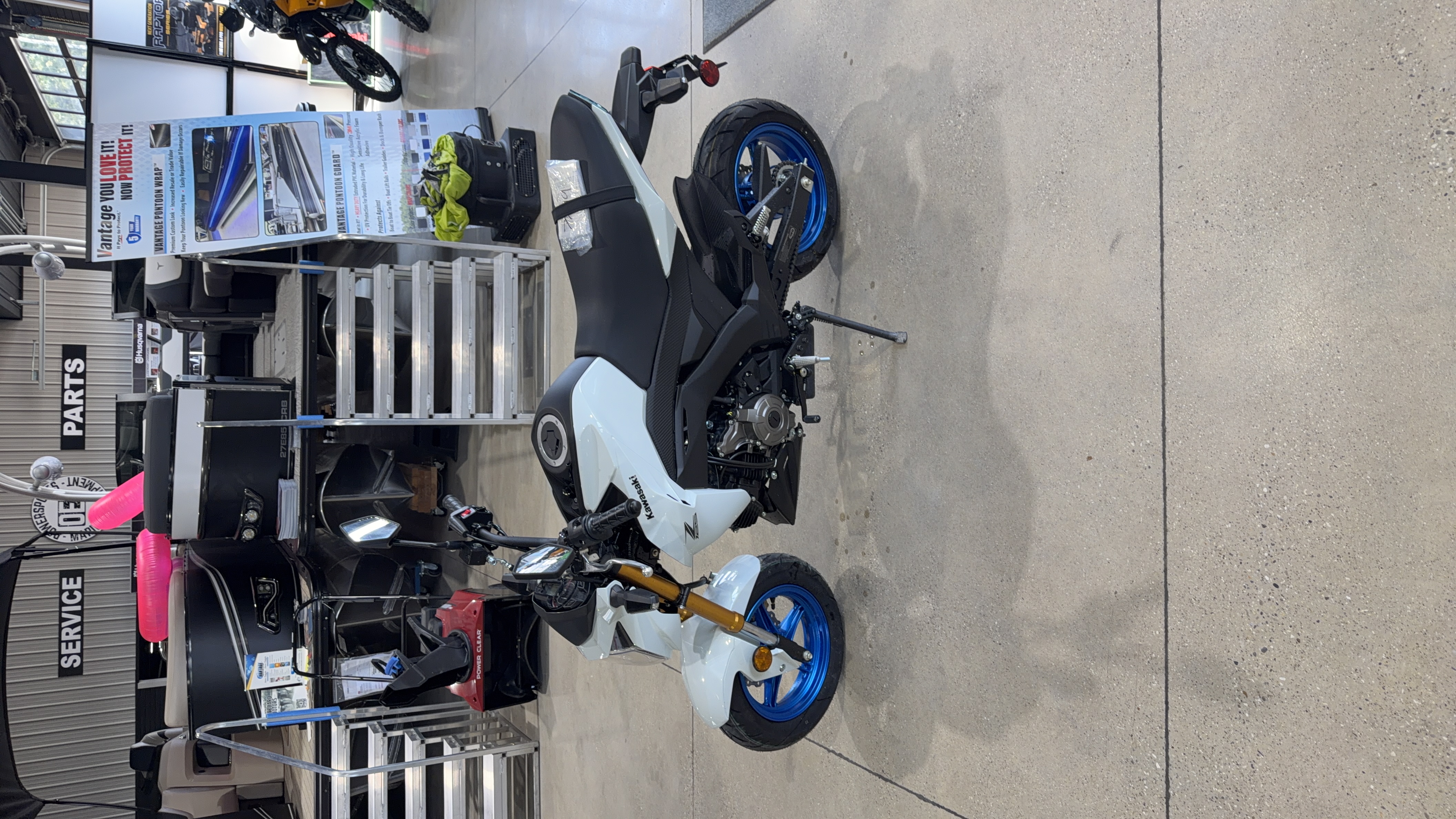 2026 Kawasaki Z125 Pro Cyper Pearl Robotic White MOTORCYCLE