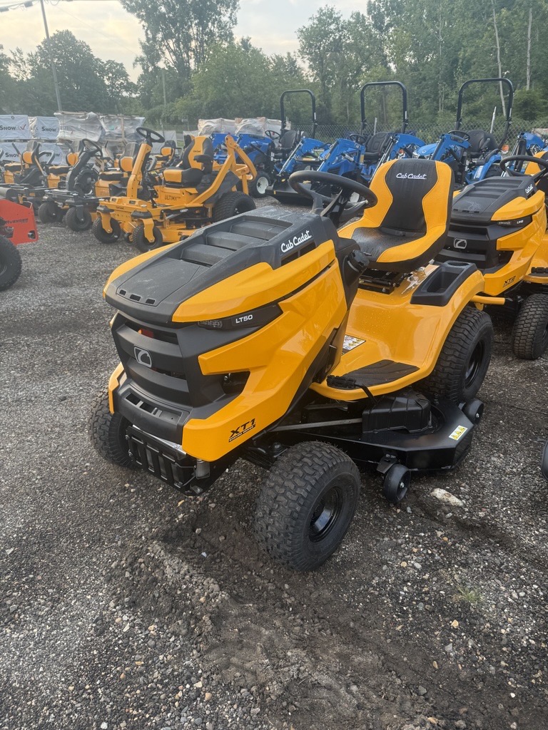 2026 CUB CADET XT1 LT50 FAB 24HP KOH MOWER - RIDE ON MOWER