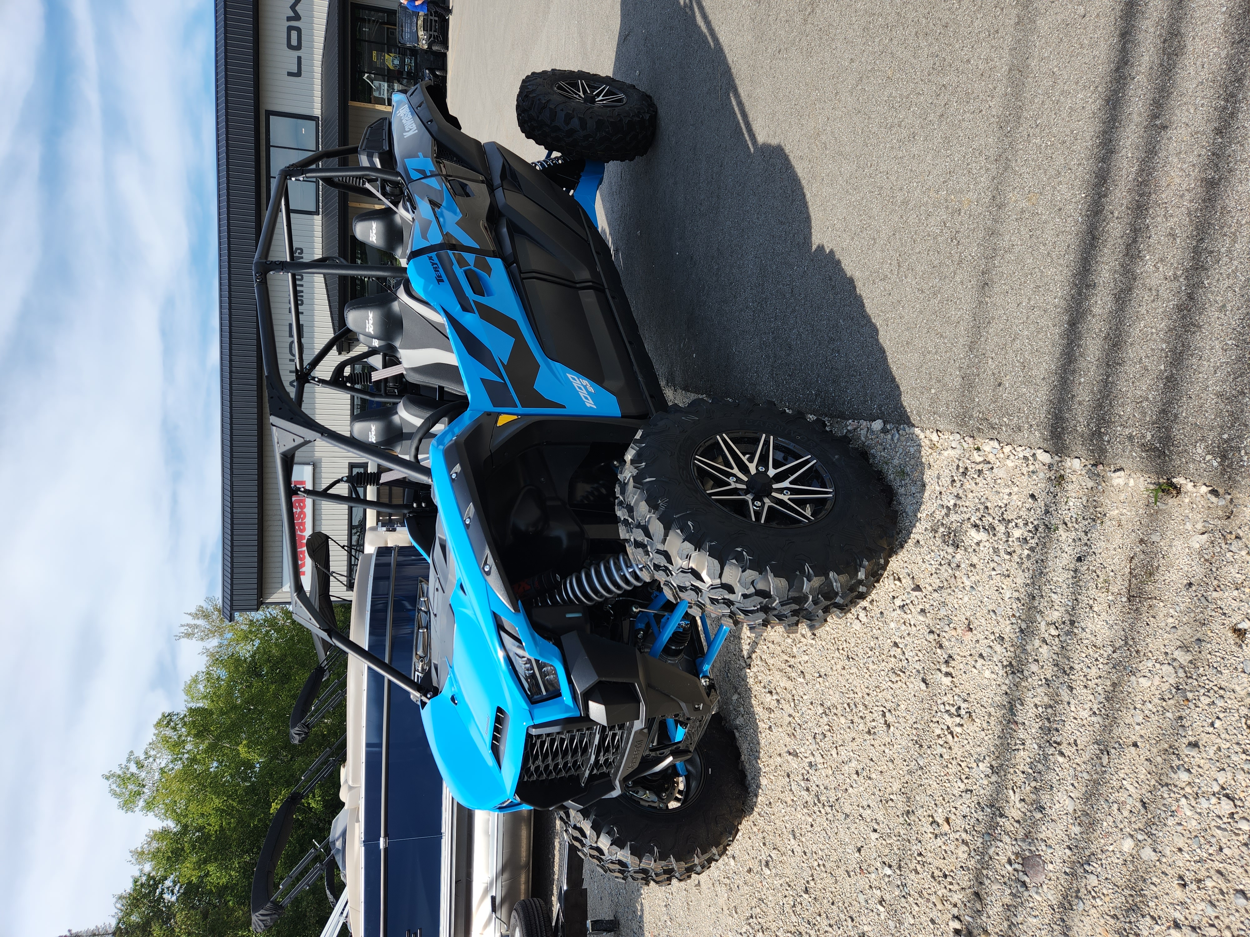 2027 Kawasaki Teryx KRX4 1000 eS Sky Blue/Ebony UTV