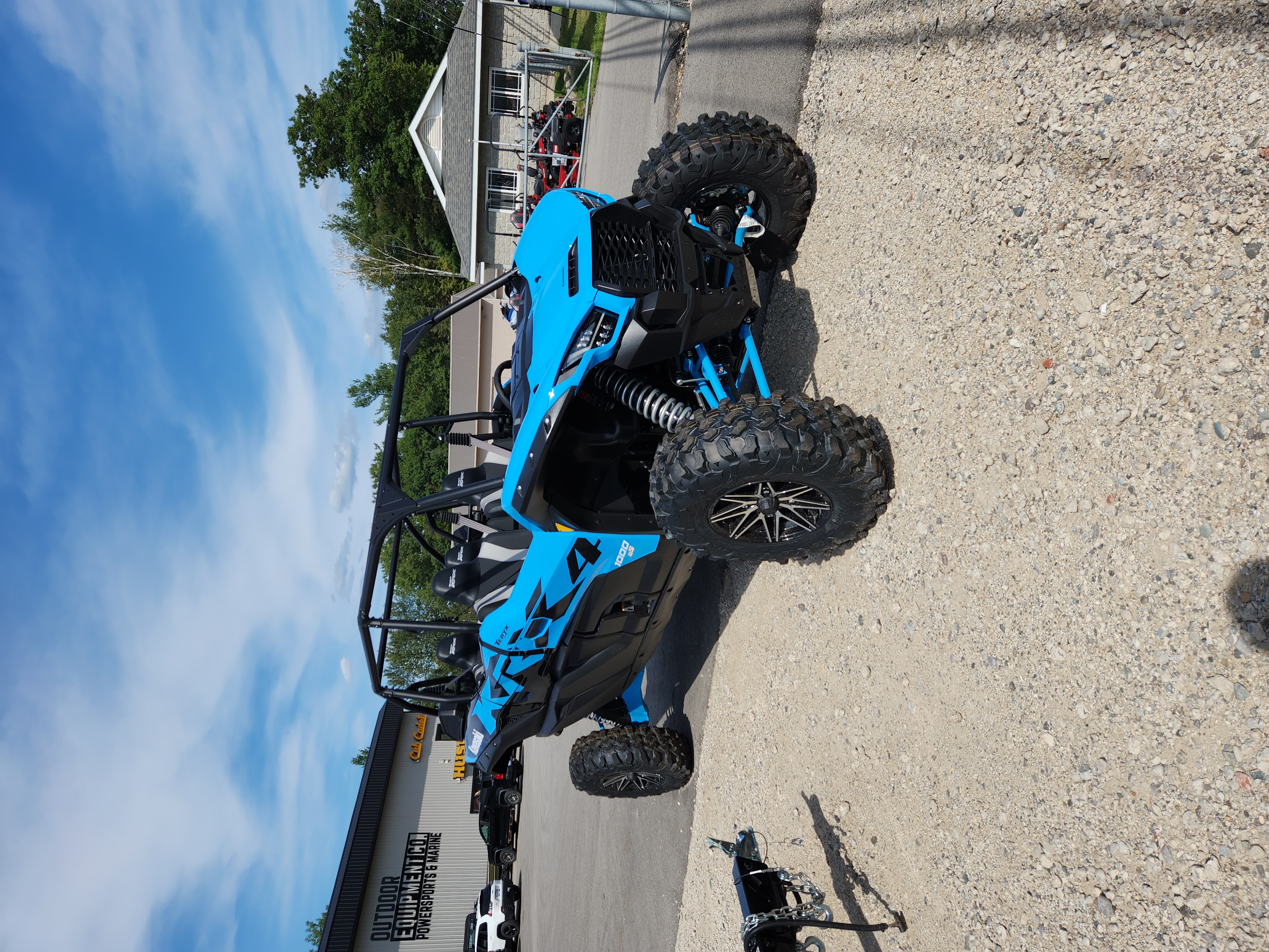 2027 Kawasaki Teryx KRX4 1000 eS Sky Blue/Ebony UTV