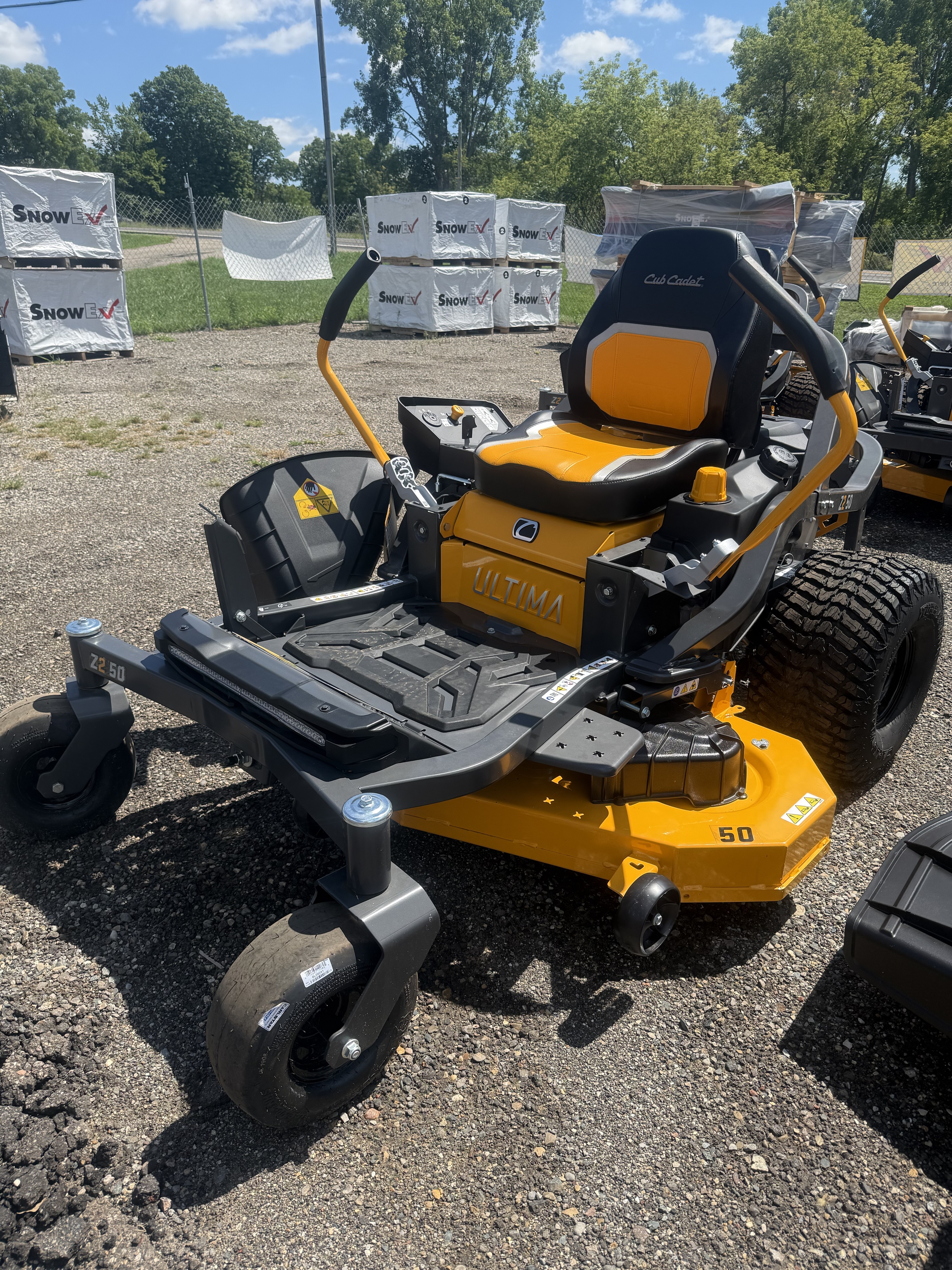 2026 CUB CADET ULTIMA Z2 50 FAB 23HP KAW MOWER - ZERO-TURN MOWER - SMALL FRAME