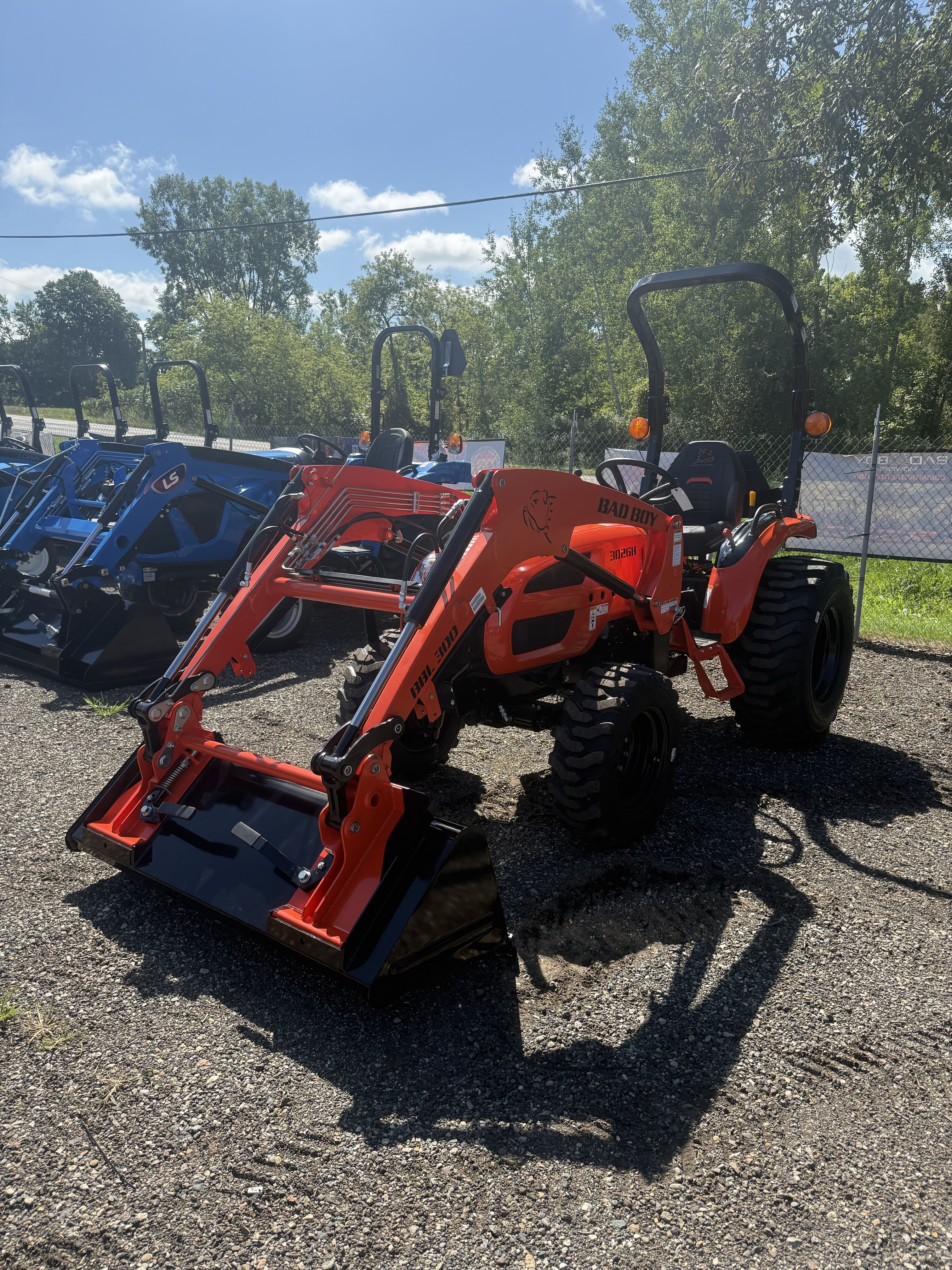 2026 Bad Boy 3026H W/ IND TIRES & LOADER TRACTOR