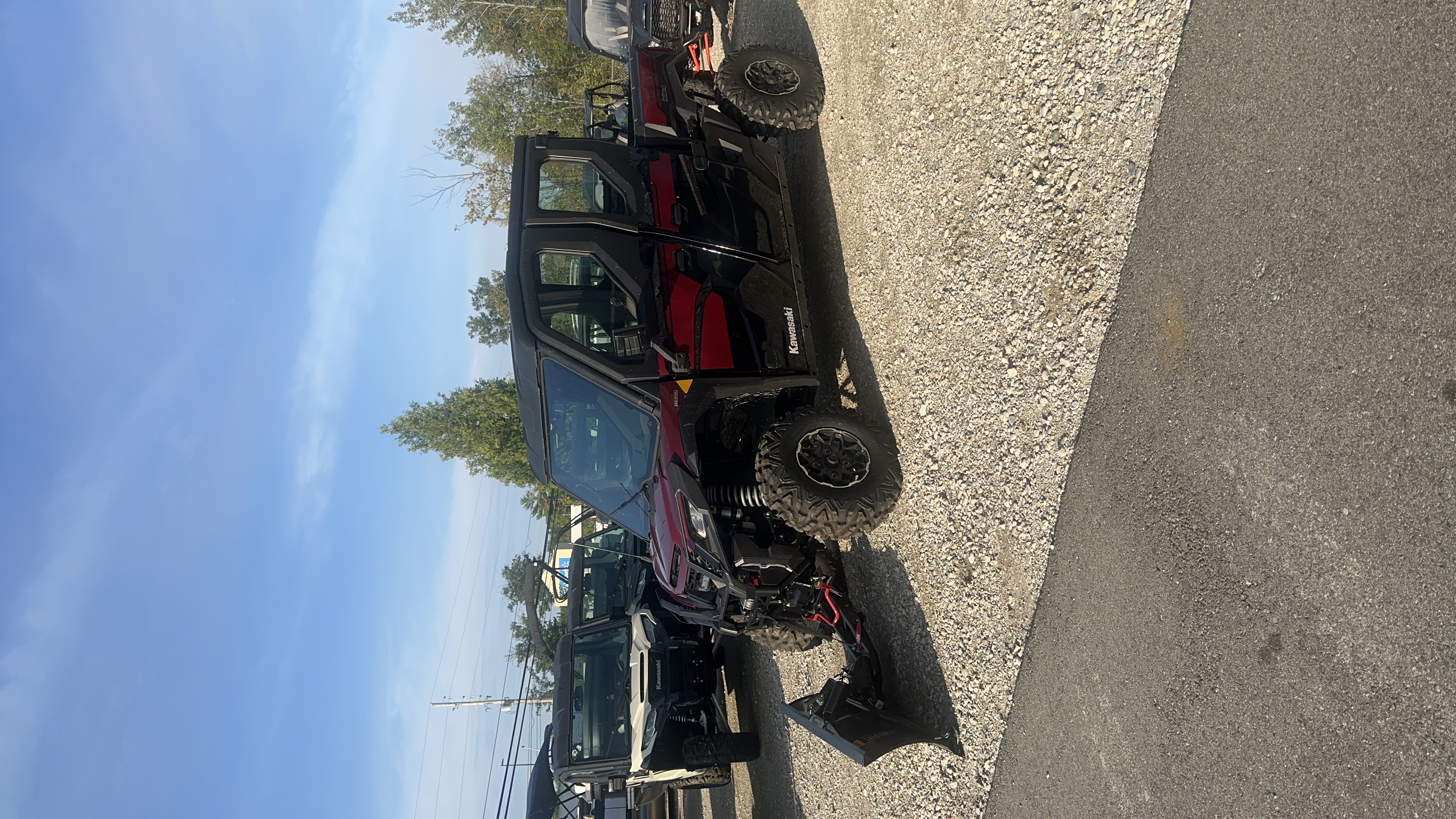 2026 Kawasaki Ridge Crew HVAC Platinum Ranch Edition Metallic Deep Red/Ebony w/ 72" Kawasaki Plow, Side View Mirrors UTV