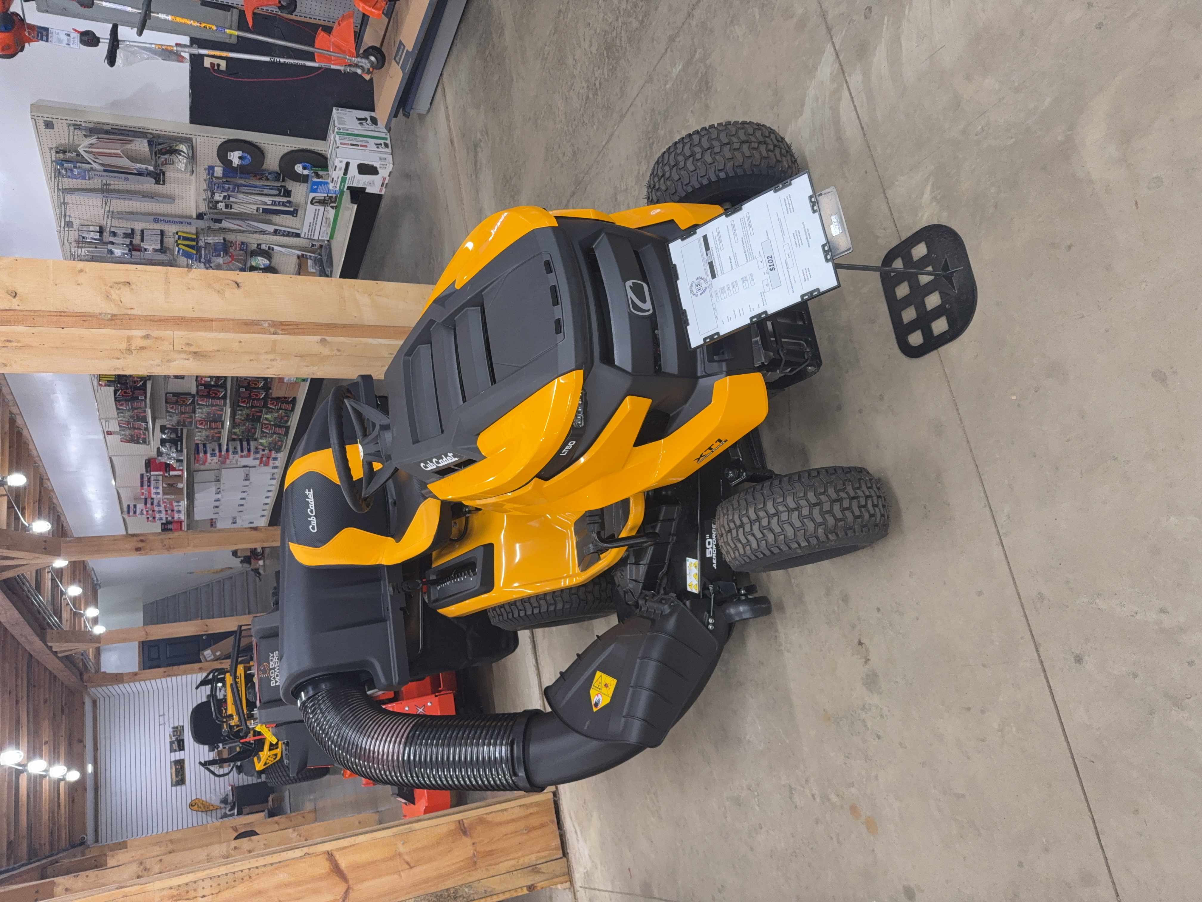2026 CUB CADET XT1 LT50 FAB 24HP KOH (W/ TRIPLE BAGGER) MOWER - RIDE ON MOWER