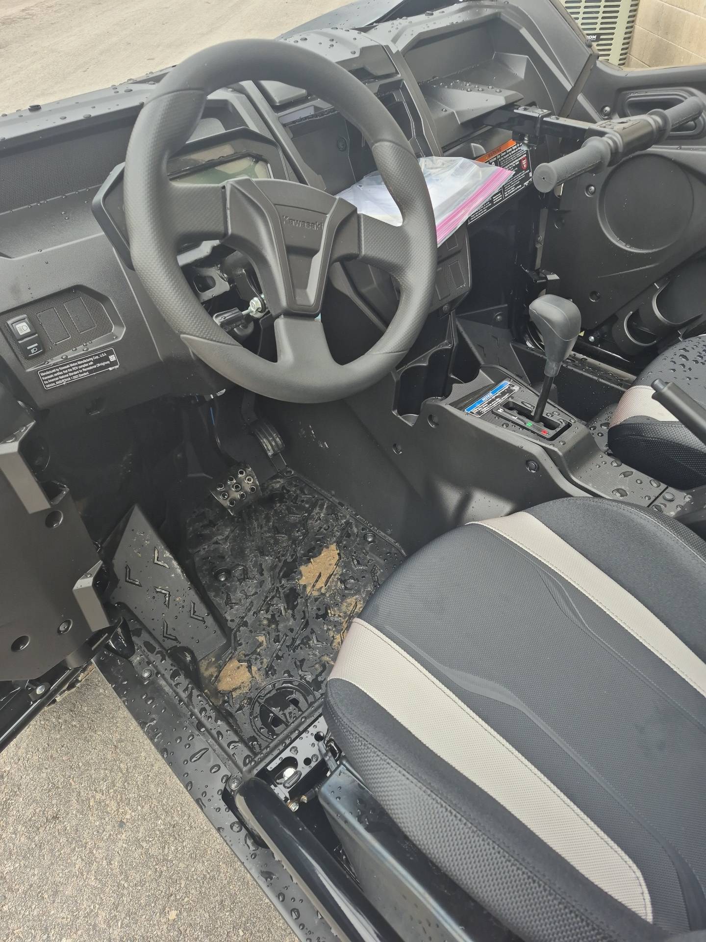 2027 Kawasaki Teryx KRX 1000 TR Smoky Gray/Super Black UTV