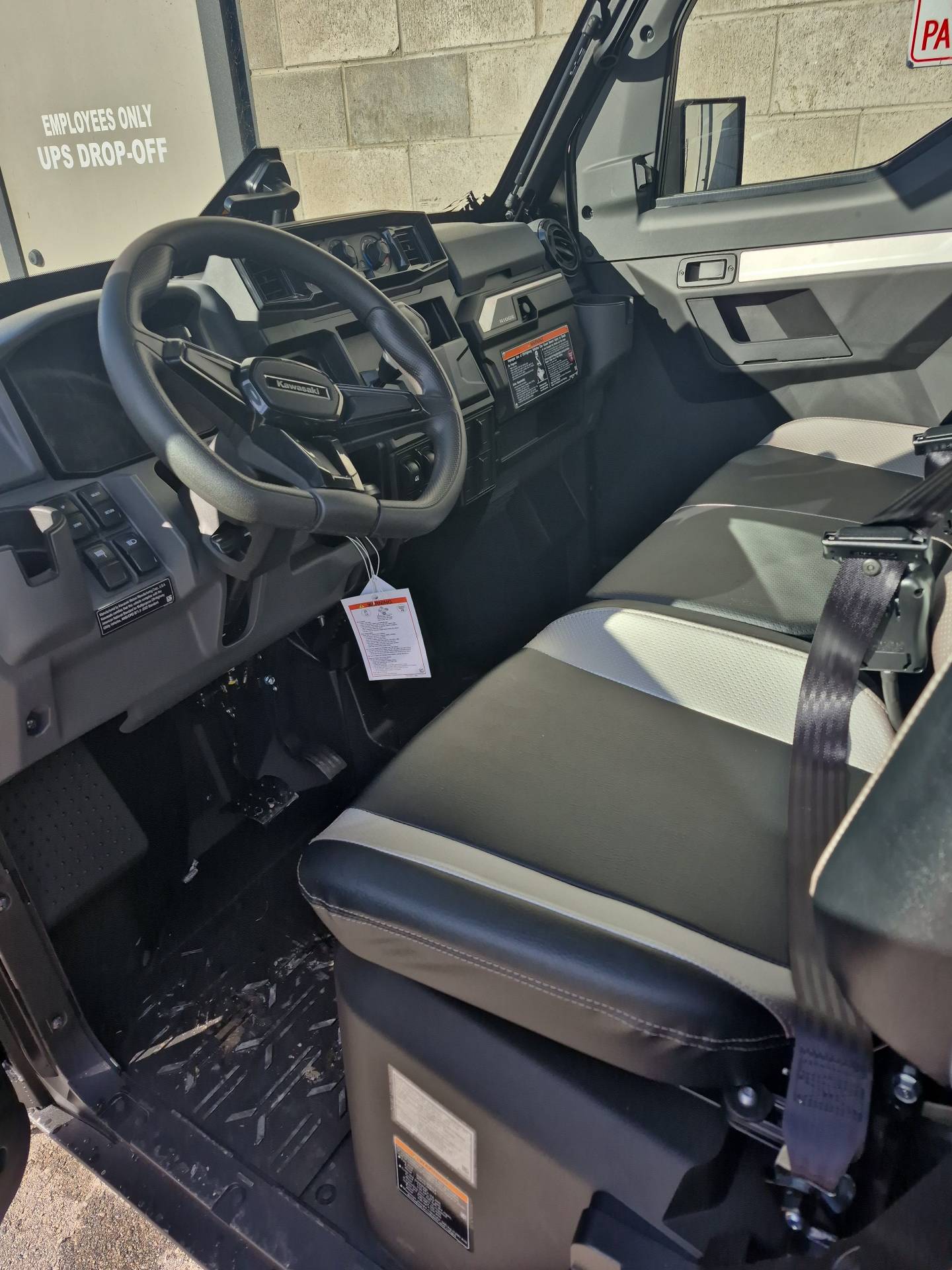 2027 Kawasaki Ridge Crew HVAC Camo w/ Side View Mirrors UTV