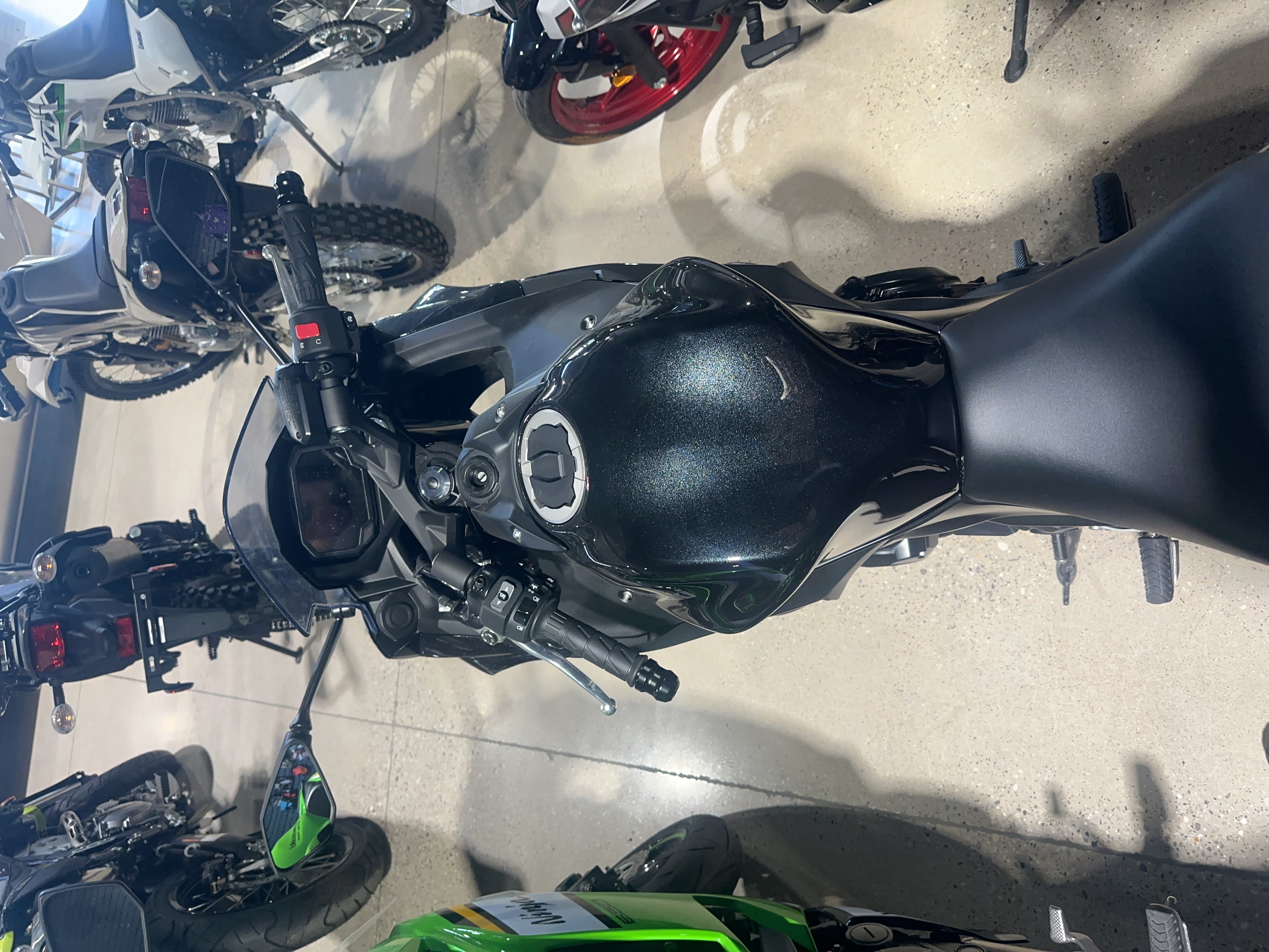 2025 Kawasaki Ninja 650 Metallic Spark Black/Metallic Flat Spark Black MOTORCYCLE