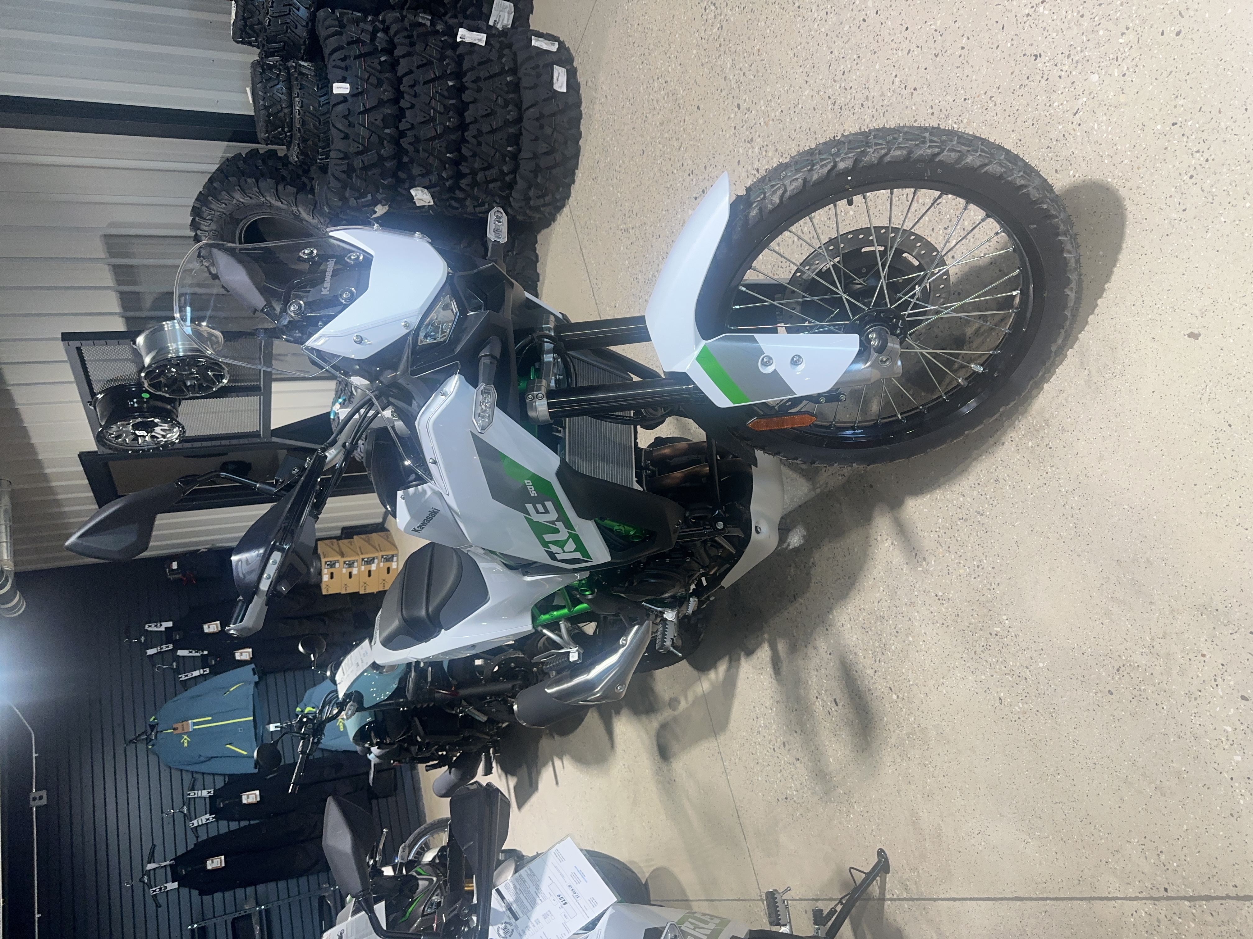 2026 Kawasaki KLE500 SE ABS Pearl Blizzard White MOTORCYCLE